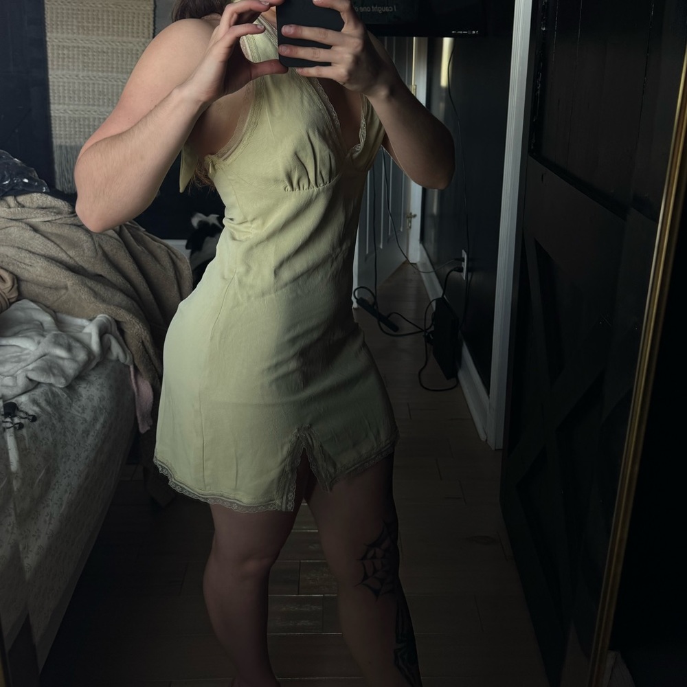 Le Lis dress